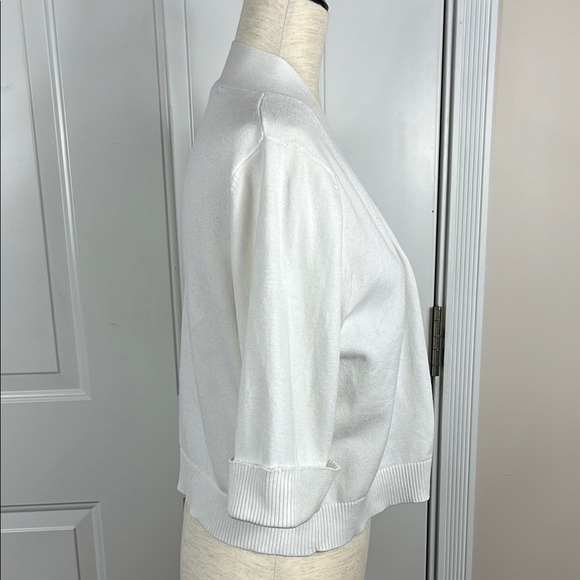 Cable & Gauge White Open Front Cardigan Sweater with Closure Detail - Size Large - Picture 9 of 12
